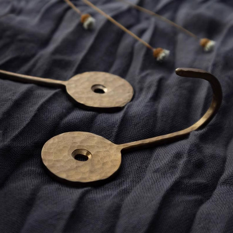 Solid Brass Hammer Wall Mounte - Antique Brass Hook recension och pris