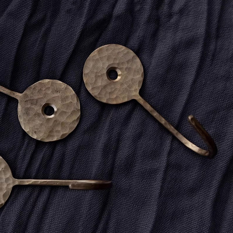 Solid Brass Hammer Wall Mounte - Antique Brass Hook recension och pris